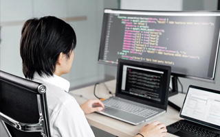 阜阳 ,php声明和调用变量的符号是什么？